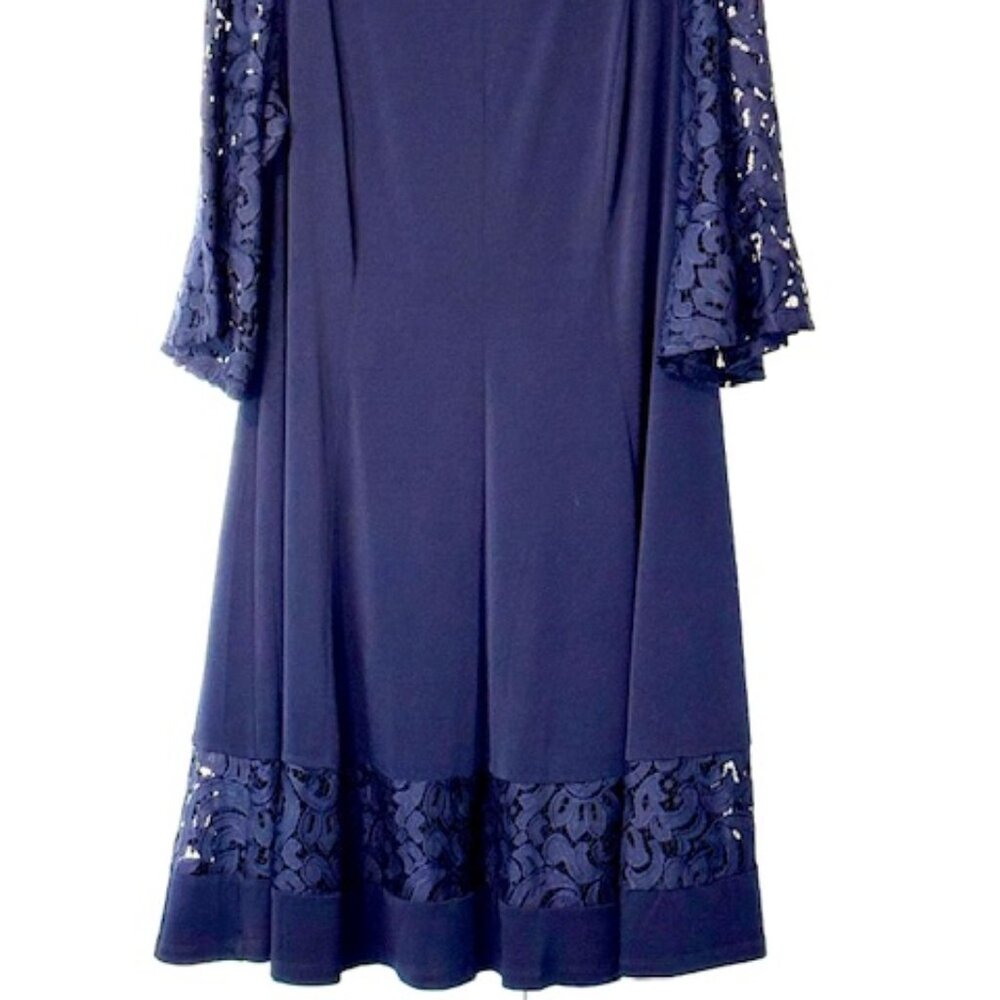 Jessica Howard Blue Formal Lined Nylon & Spandex Dress with 3/4 Bell Sleeves